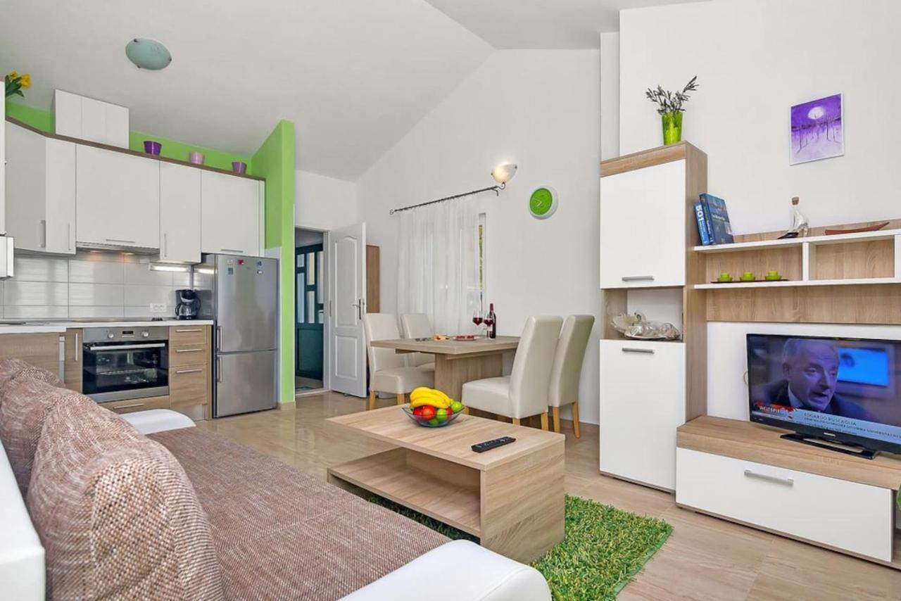 Holiday home Colla Tučepi Esterno foto